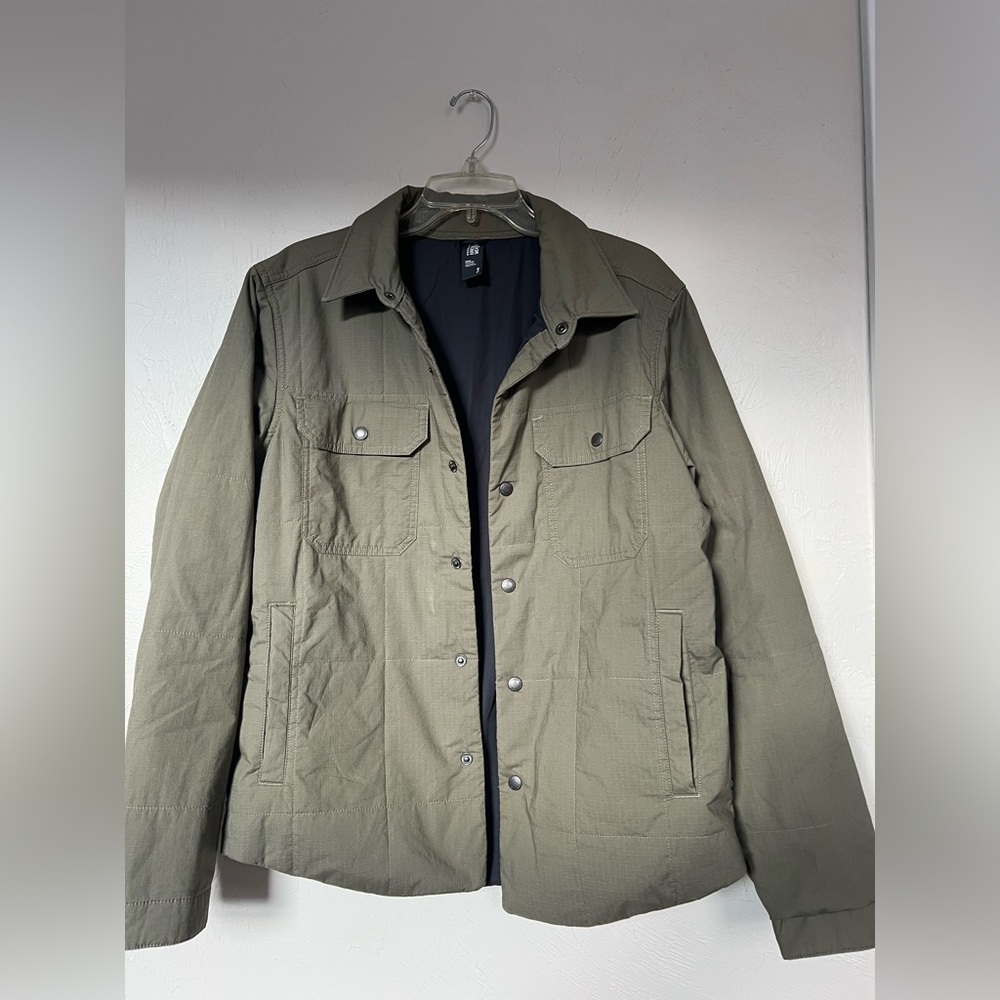 Mountain Hardwear Men's Olive Green Snap Jacket, Small
